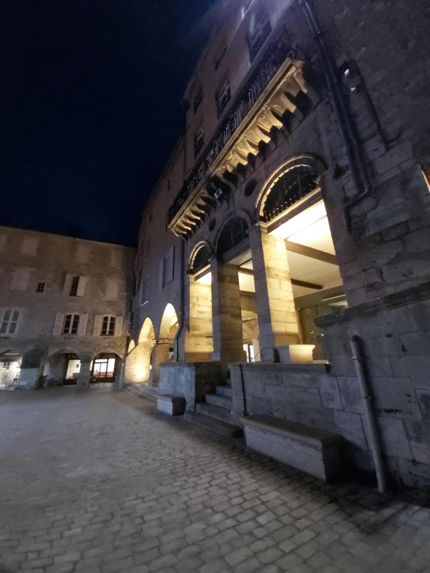 Apartament Le Saint-Georges Villefranche-de-Rouergue Zewnętrze zdjęcie